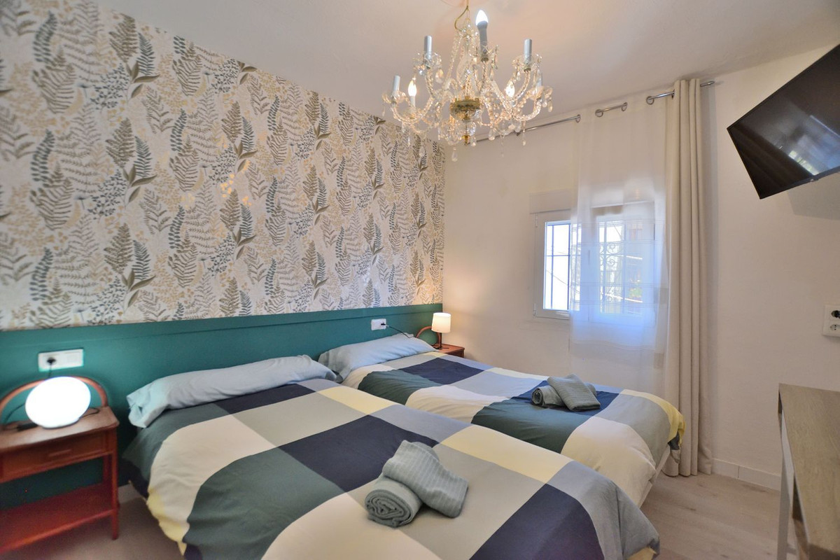 3 Bed Townhouse for sale in Ronda Costa Del Sol, Málaga, Spain