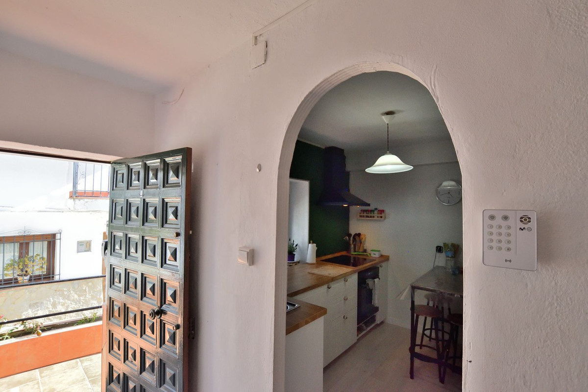 3 Bed Townhouse for sale in Ronda Costa Del Sol, Málaga, Spain
