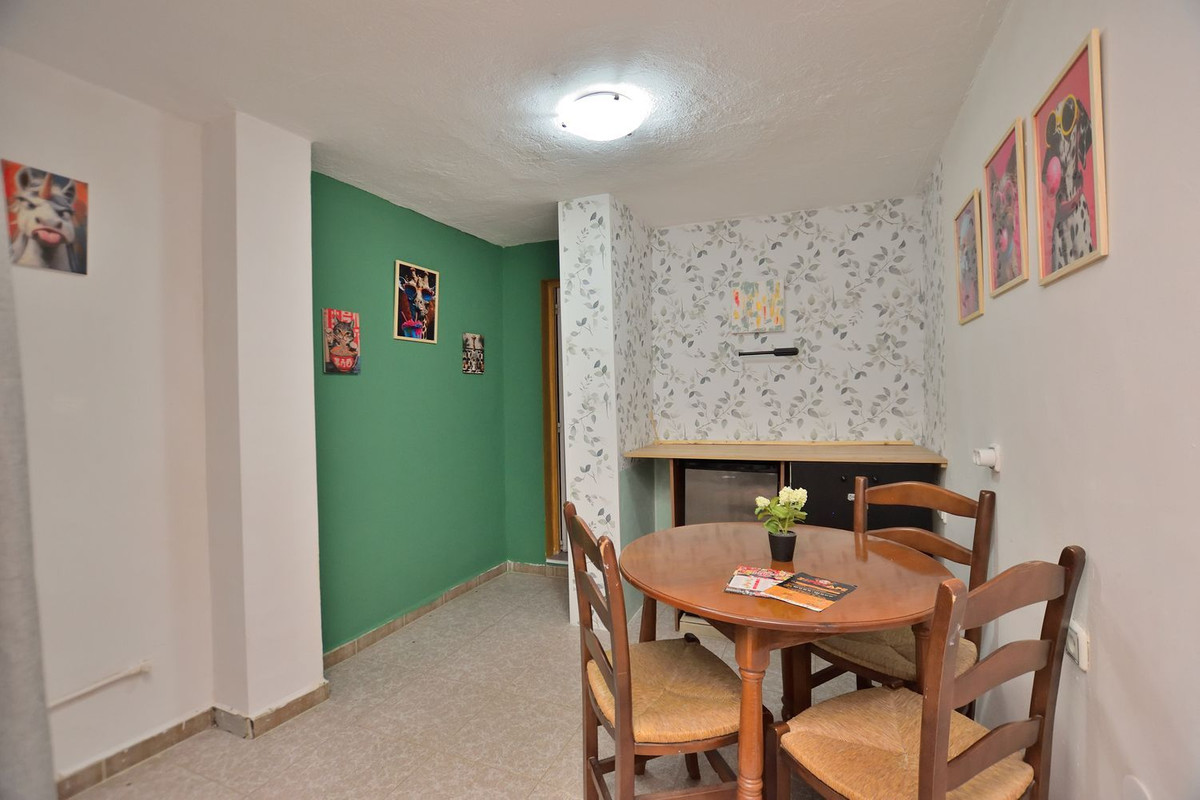 3 Bed Townhouse for sale in Ronda Costa Del Sol, Málaga, Spain