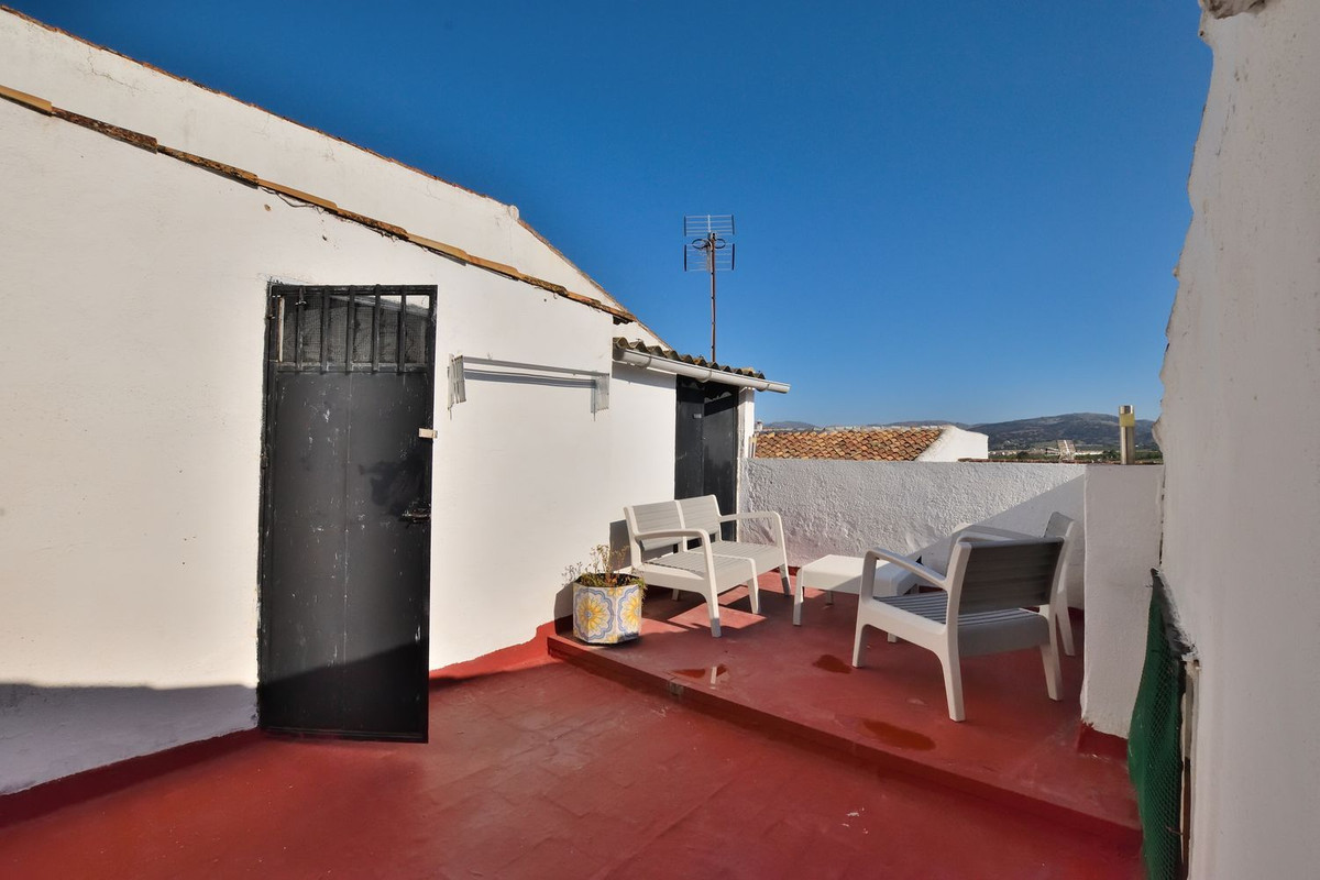 3 Bed Townhouse for sale in Ronda Costa Del Sol, Málaga, Spain
