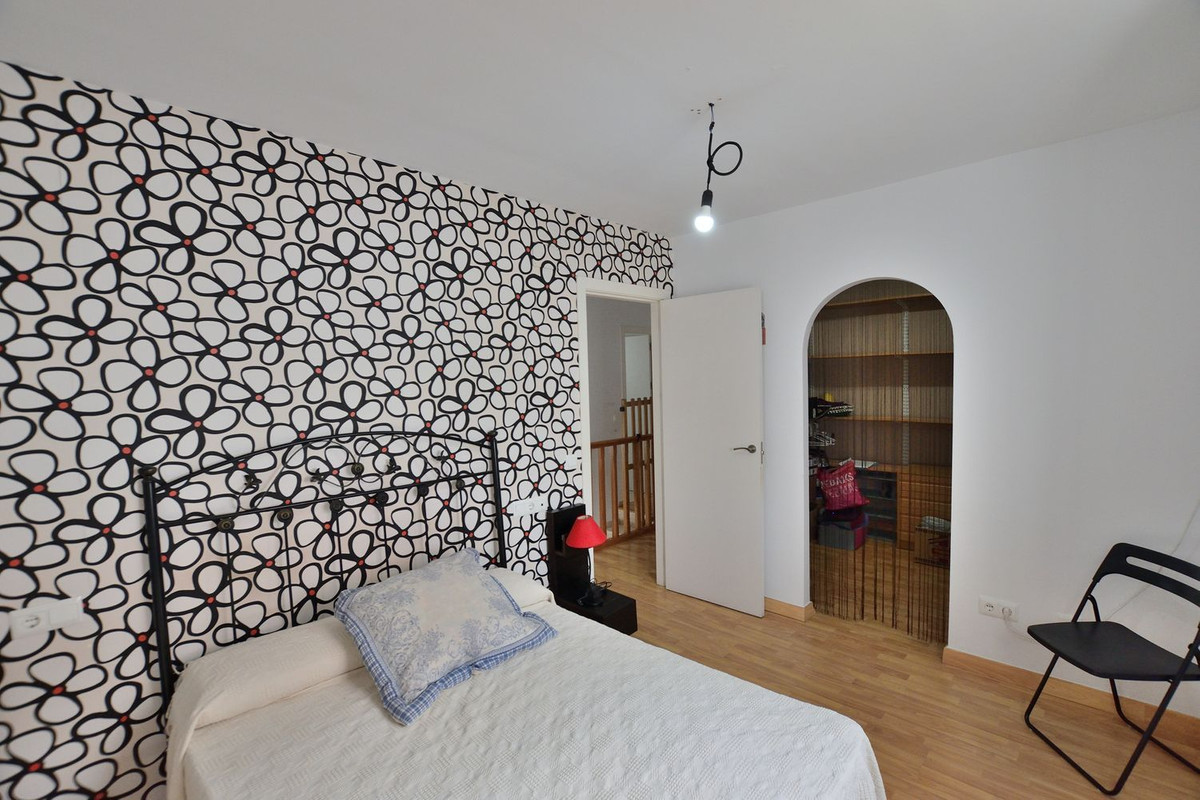 2 Bed Townhouse for sale in Cuevas Del Becerro Costa Del Sol, Málaga, Spain