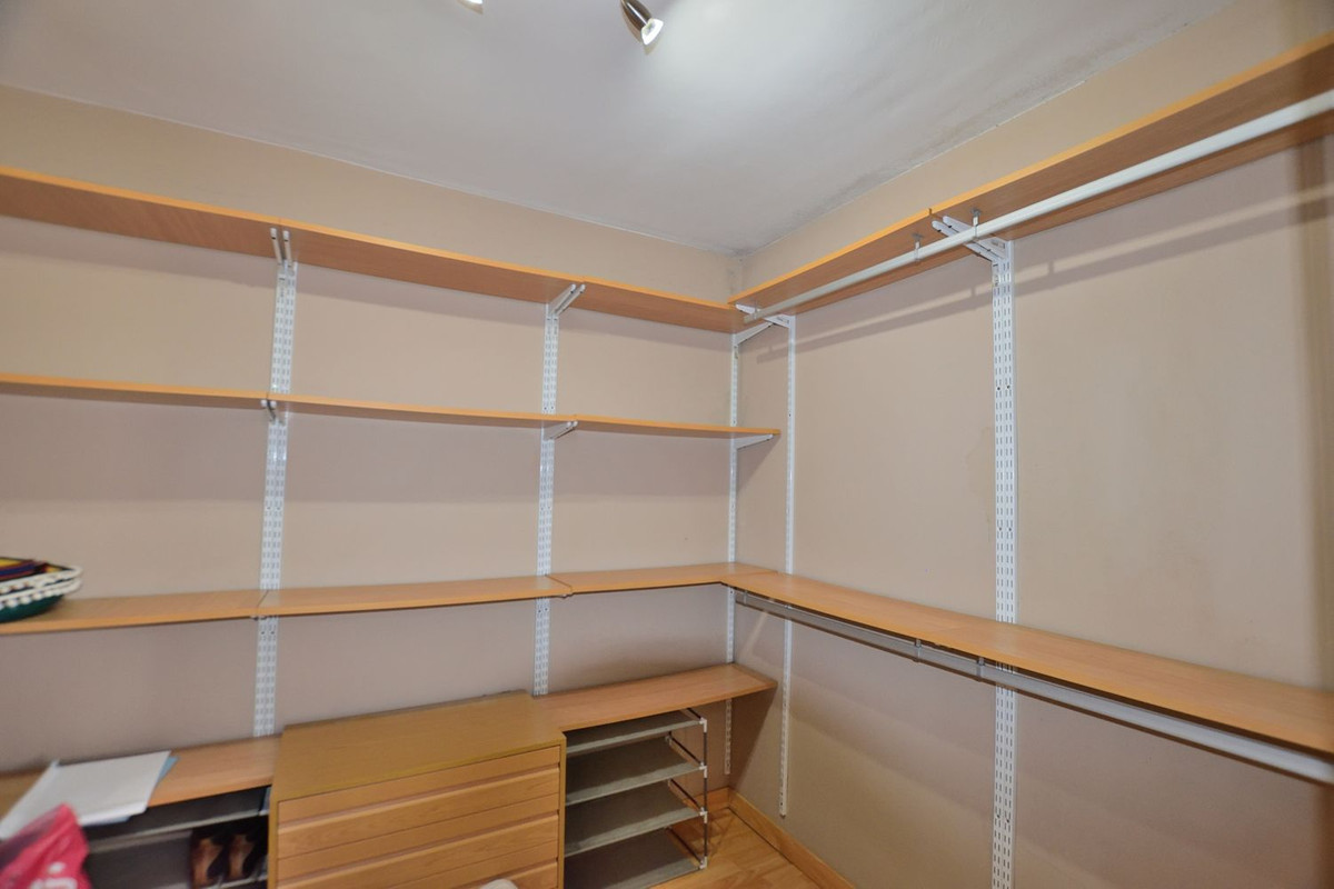 2 Bed Townhouse for sale in Cuevas Del Becerro Costa Del Sol, Málaga, Spain