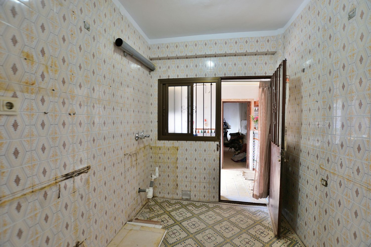 2 Bed Townhouse for sale in Ronda Costa Del Sol, Málaga, Spain