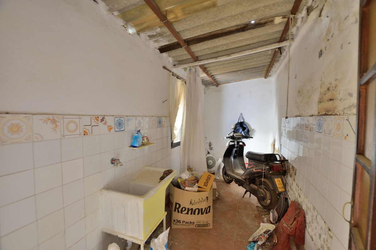 2 Bed Townhouse for sale in Ronda Costa Del Sol, Málaga, Spain