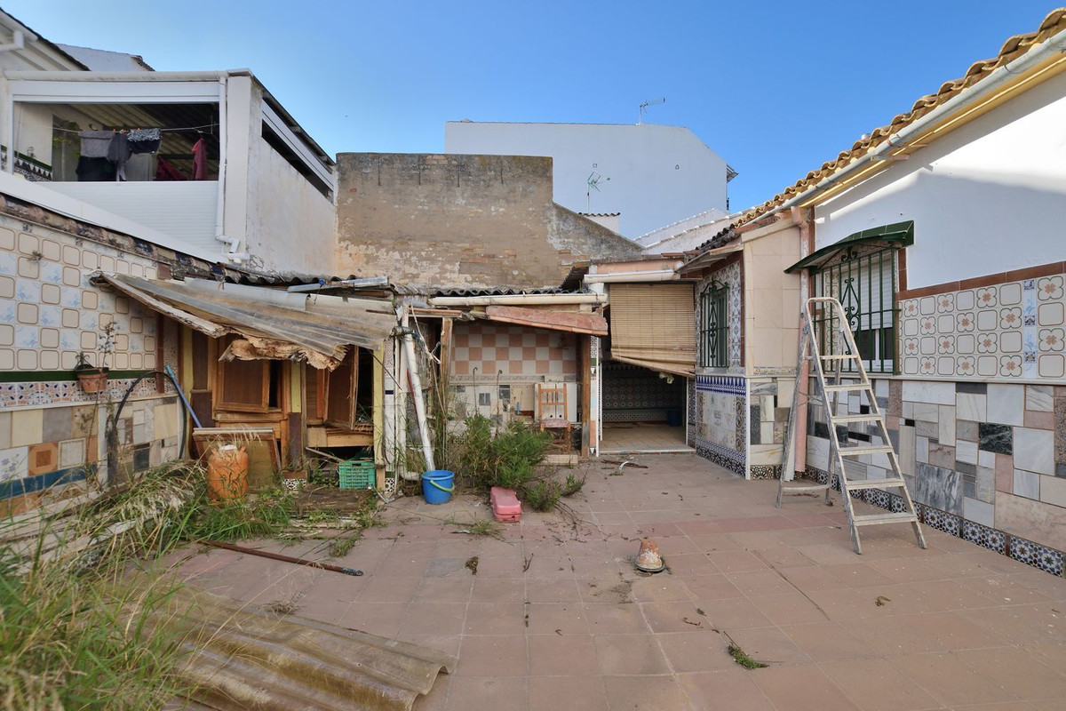 2 Bed Townhouse for sale in Ronda Costa Del Sol, Málaga, Spain