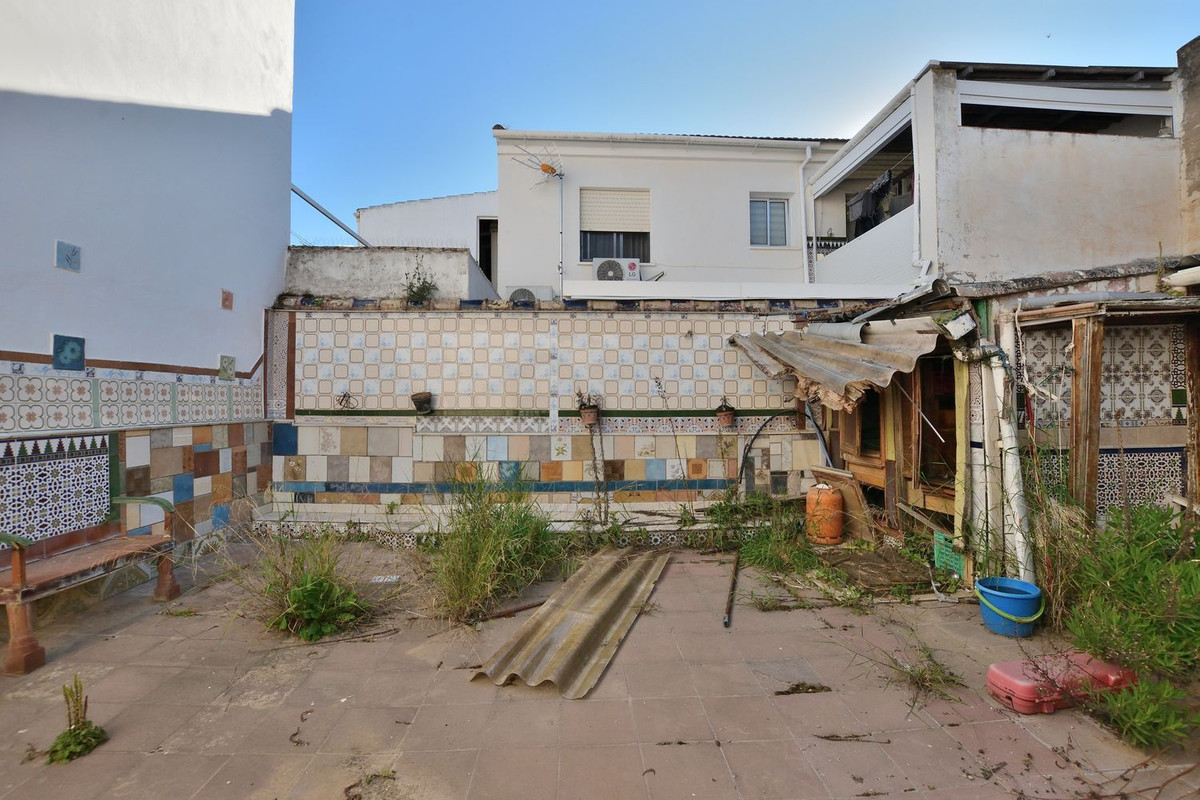 2 Bed Townhouse for sale in Ronda Costa Del Sol, Málaga, Spain