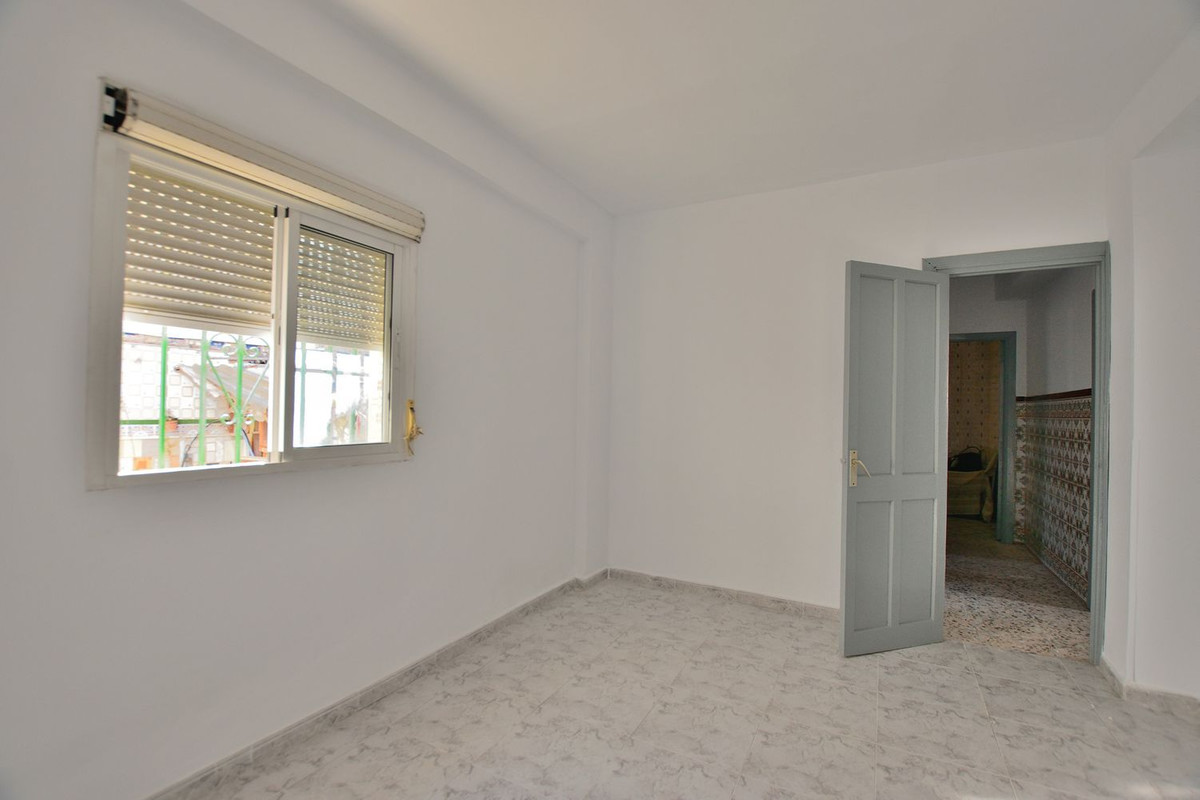2 Bed Townhouse for sale in Ronda Costa Del Sol, Málaga, Spain