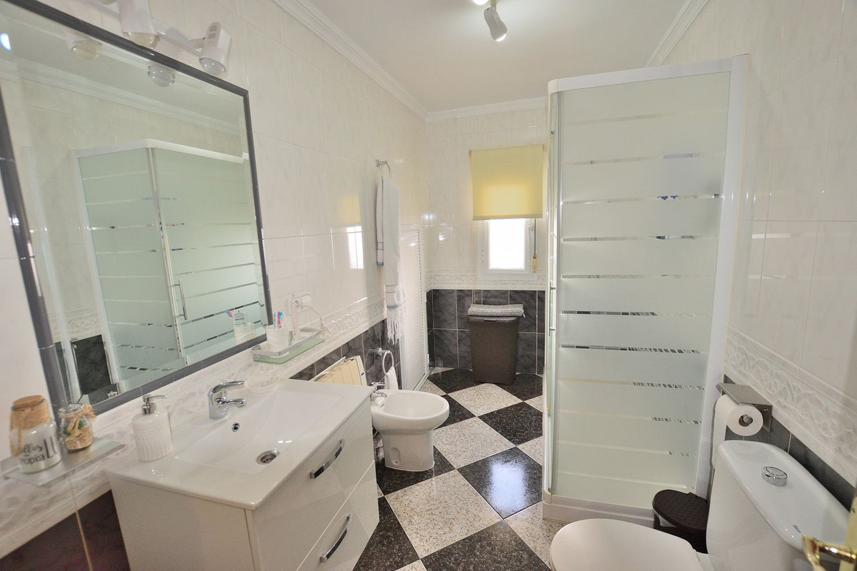 Se vende Adosada de 4 dormitorios en Costa Del Sol, Málaga, España