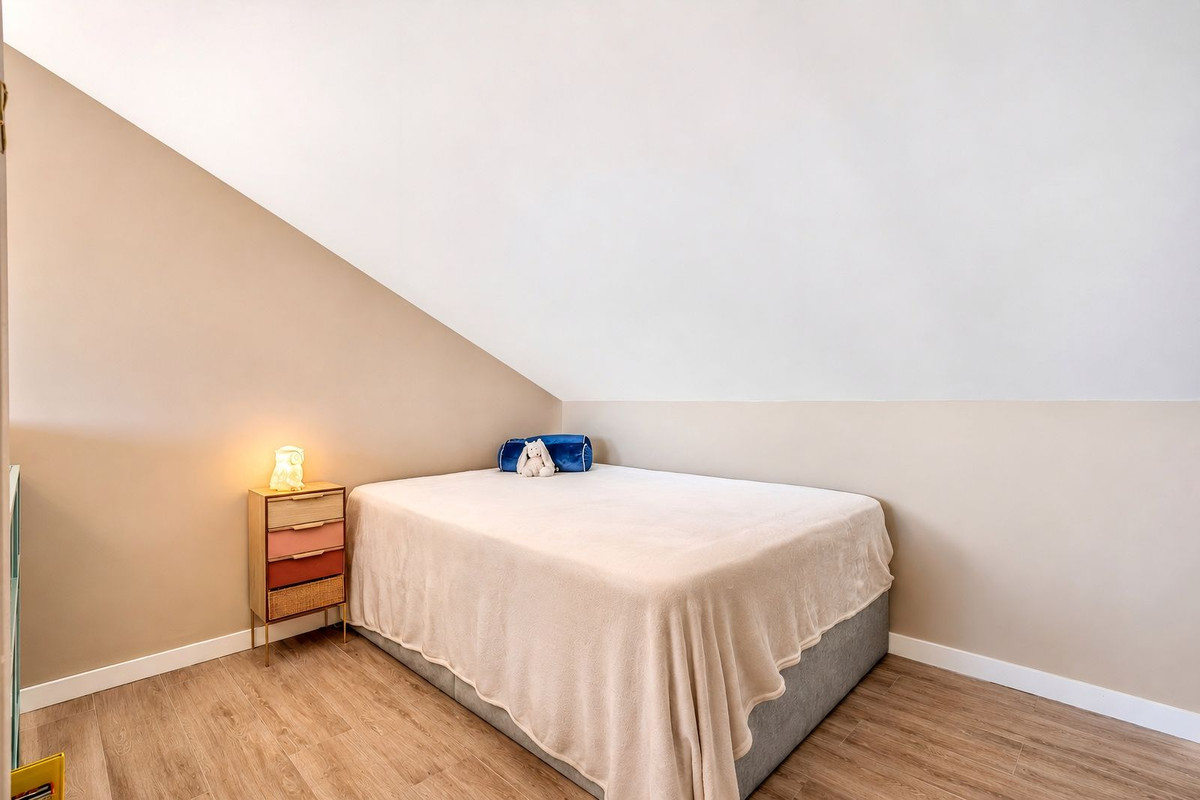 4 Bed Townhouse for sale in Nueva Andalucía Costa Del Sol, Málaga, Spain