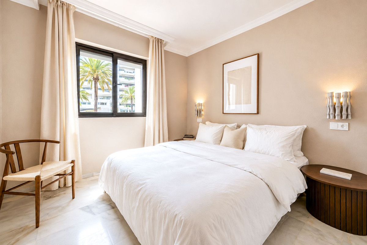 Se vende Apartamento Planta Media de 3 dormitorios en Costa Del Sol, Málaga, España