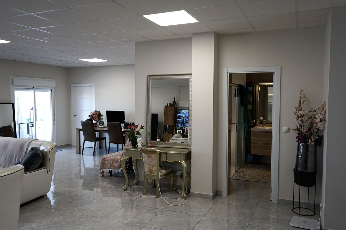 6 Bed Townhouse for sale in Marbella Costa Del Sol, Málaga, Spain
