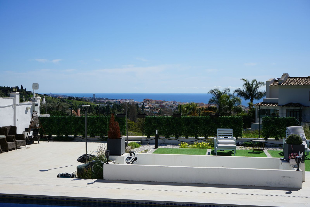 6 Bed Townhouse for sale in Marbella Costa Del Sol, Málaga, Spain
