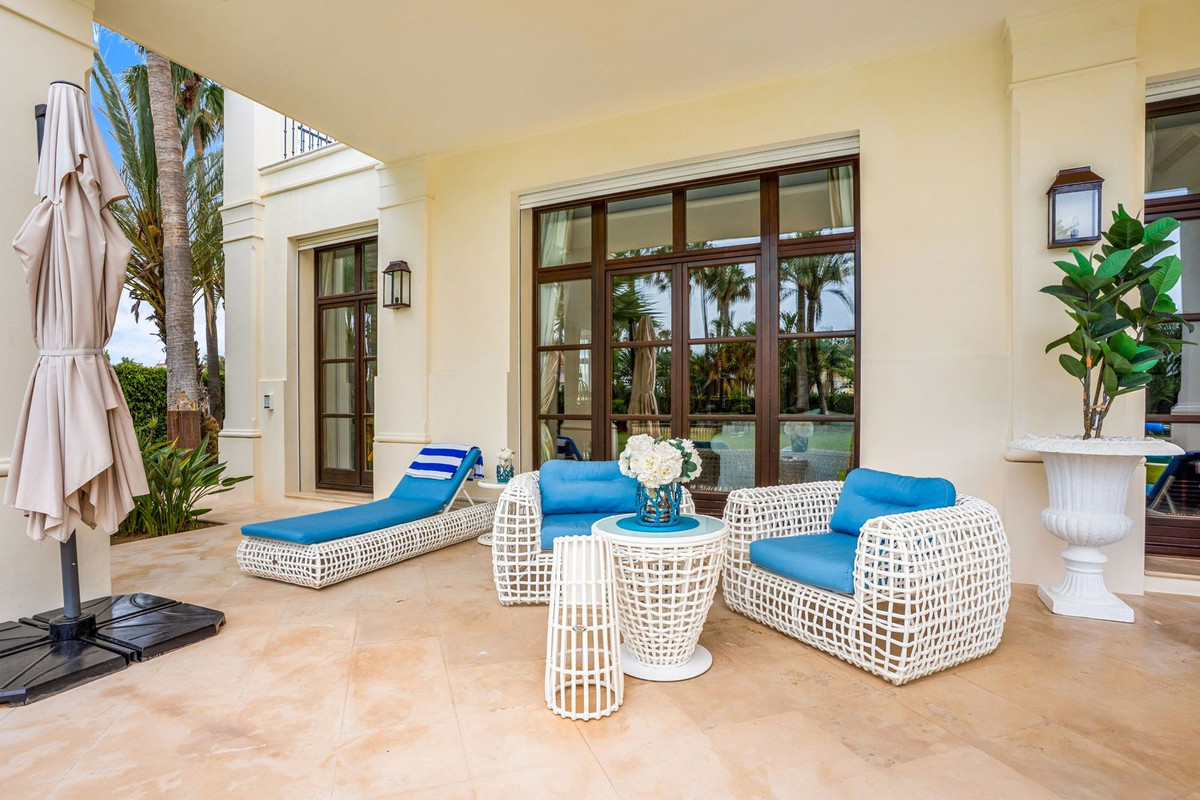 5 Bed Townhouse for sale in Guadalmina Baja Costa Del Sol, Málaga, Spain