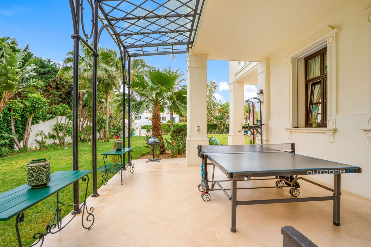 5 Bed Townhouse for sale in Guadalmina Baja Costa Del Sol, Málaga, Spain