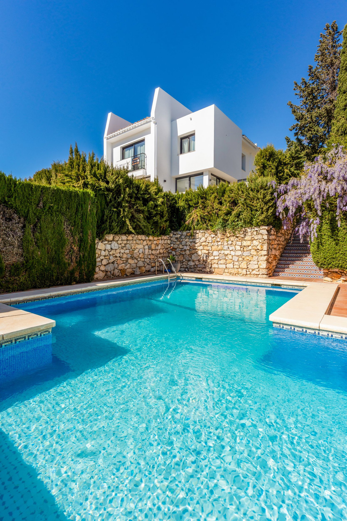 3 Bed Townhouse for sale in Nueva Andalucía Costa Del Sol, Málaga, Spain