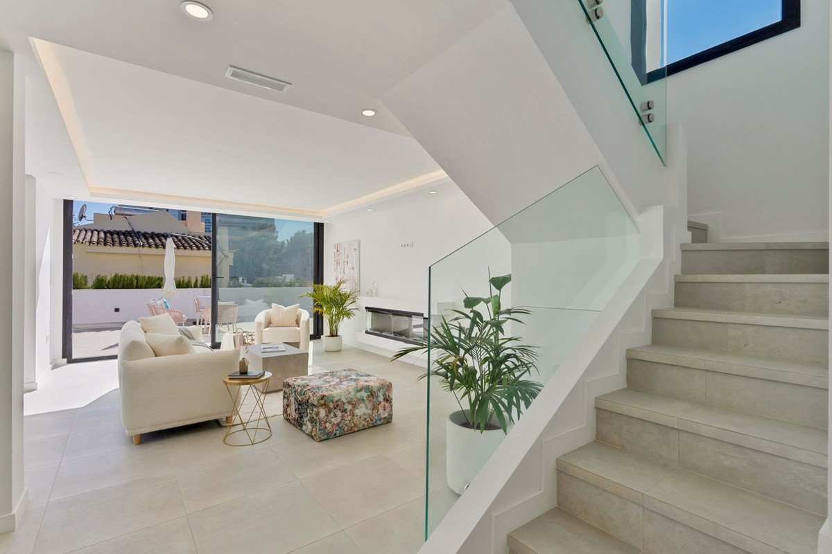3 Bed Townhouse for sale in Nueva Andalucía Costa Del Sol, Málaga, Spain
