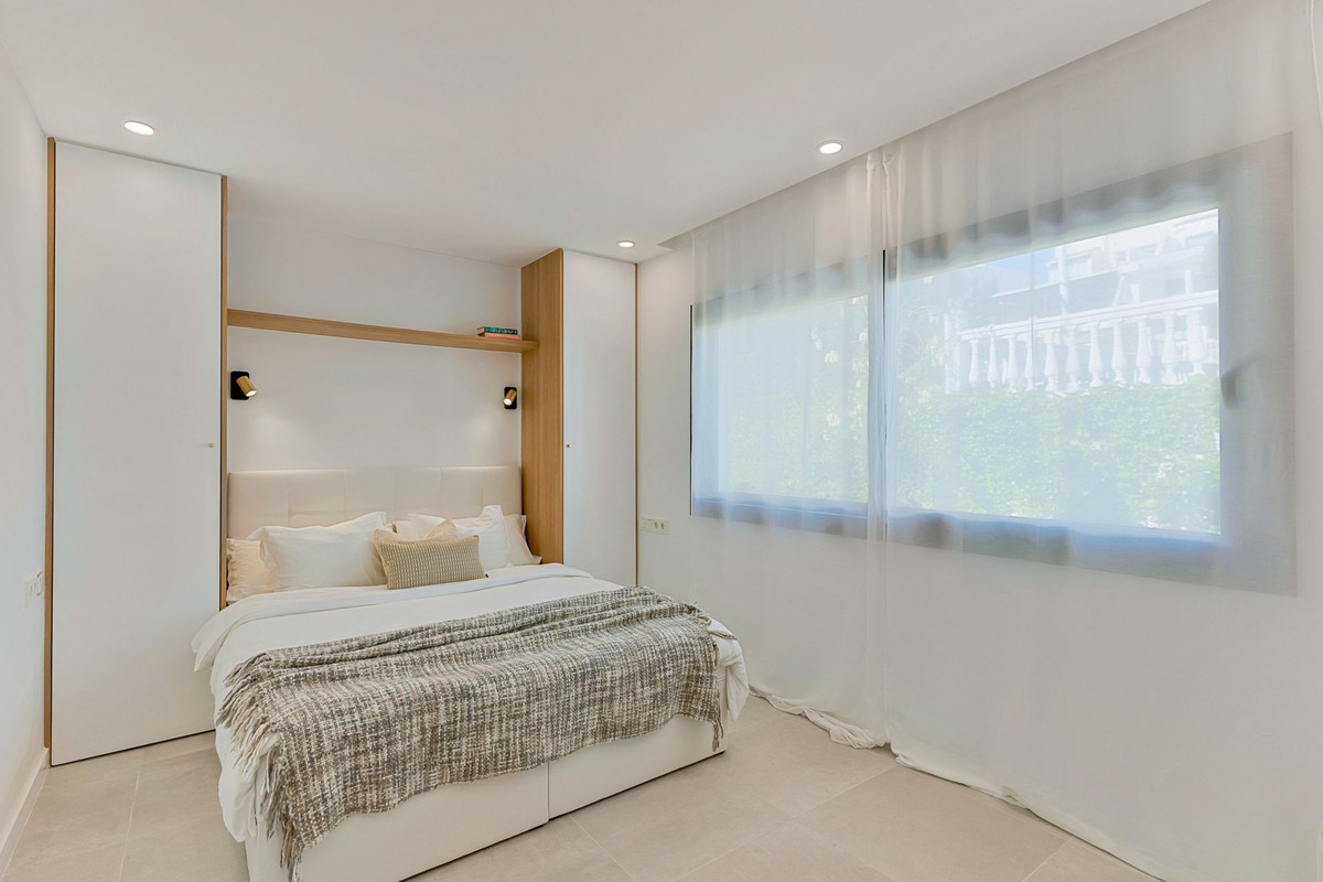 3 Bed Townhouse for sale in Nueva Andalucía Costa Del Sol, Málaga, Spain