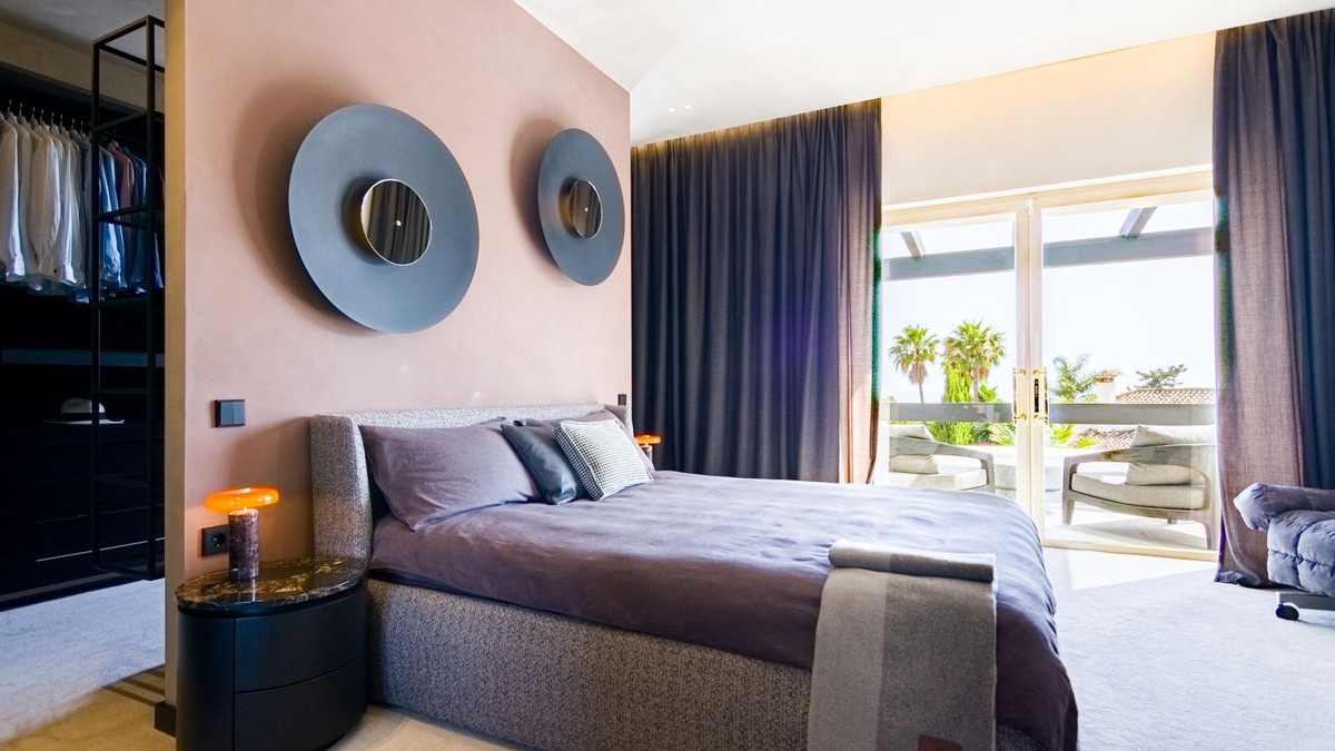 5 Bed Townhouse for sale in Las Chapas Costa Del Sol, Málaga, Spain