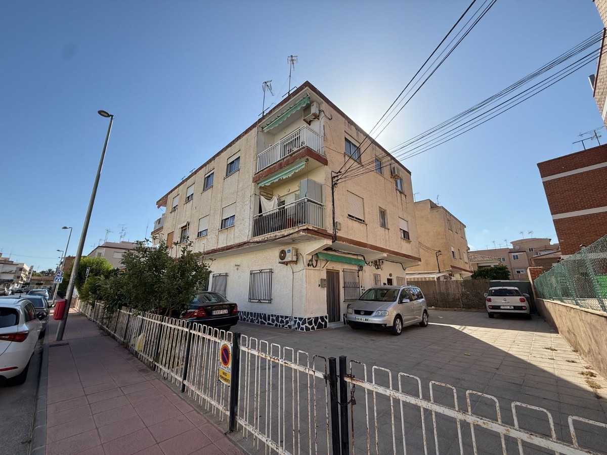 Se vende Apartamento Planta Media de 3 dormitorios en Costa Calida, Murcia, España