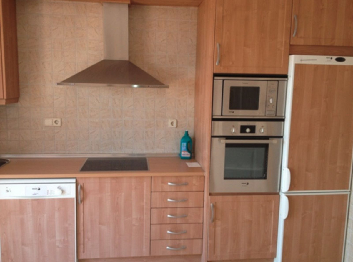 Se vende Apartamento Planta Media de 2 dormitorios en Costa Del Sol, Málaga, España