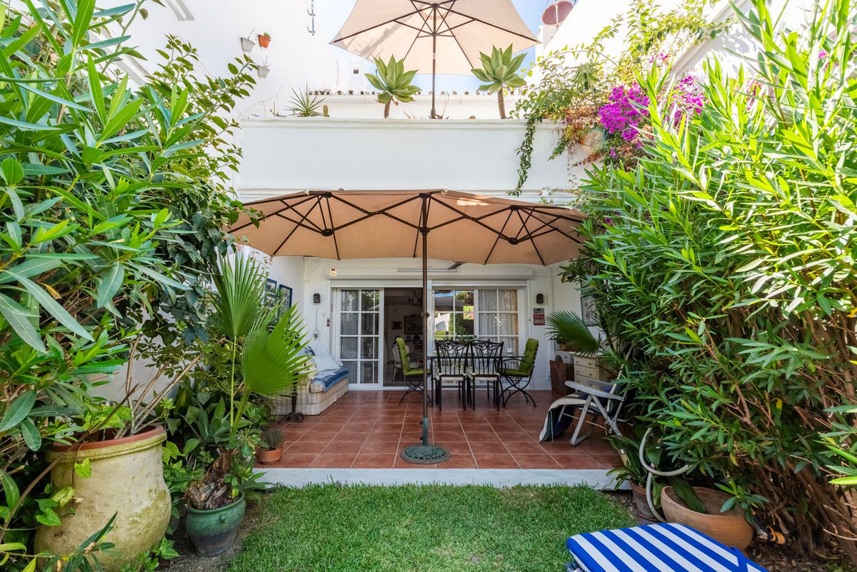 3 Bed Townhouse for sale in Bel Air Costa Del Sol, Málaga, Spain