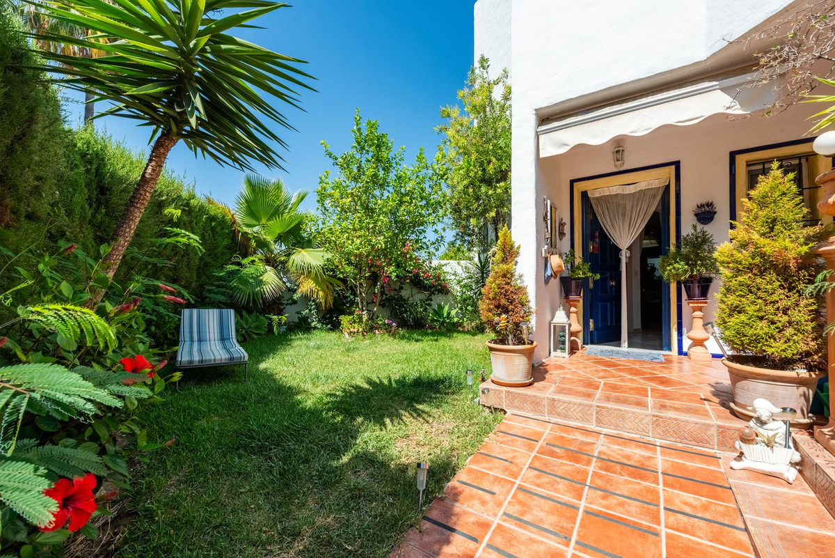 3 Bed Townhouse for sale in Bel Air Costa Del Sol, Málaga, Spain