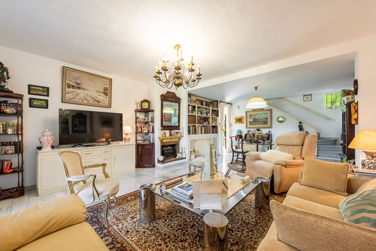 3 Bed Townhouse for sale in Bel Air Costa Del Sol, Málaga, Spain