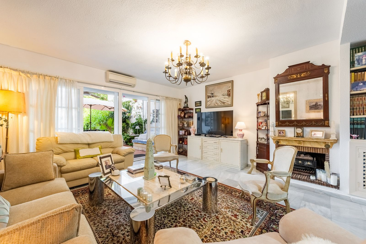 3 Bed Townhouse for sale in Bel Air Costa Del Sol, Málaga, Spain
