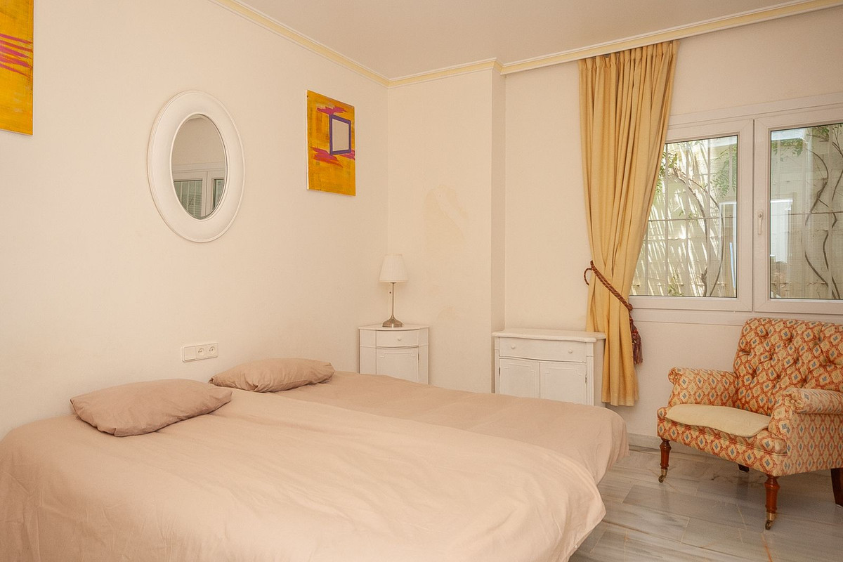 Se vende Apartamento Planta Media de 3 dormitorios en Costa Del Sol, Málaga, España