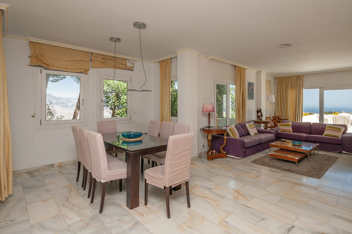 Se vende Apartamento Planta Media de 3 dormitorios en Costa Del Sol, Málaga, España