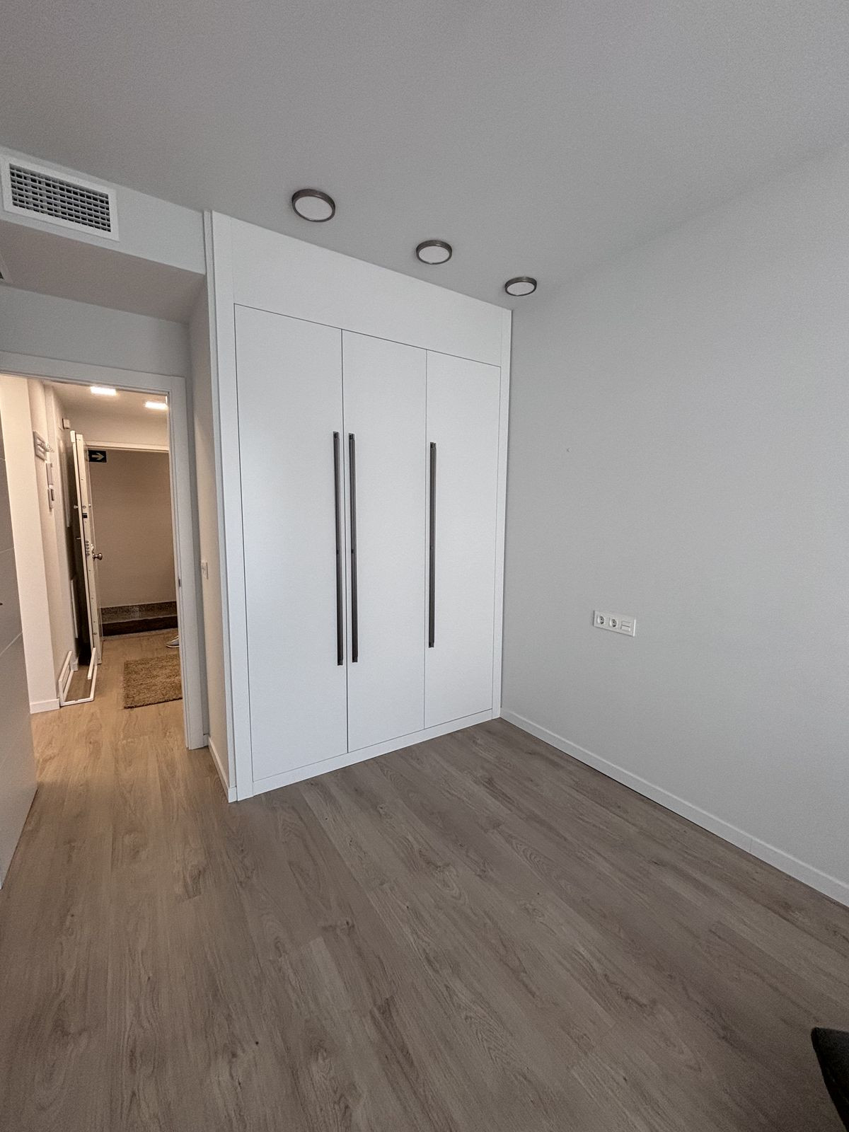 Se vende Apartamento Planta Media de 3 dormitorios en Costa Del Sol, Málaga, España