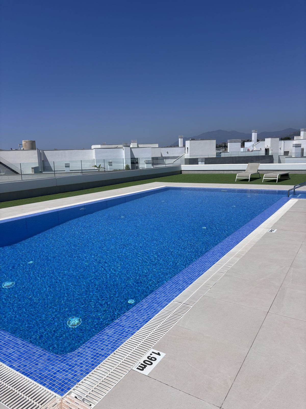 Se vende Apartamento Planta Media de 3 dormitorios en Costa Del Sol, Málaga, España