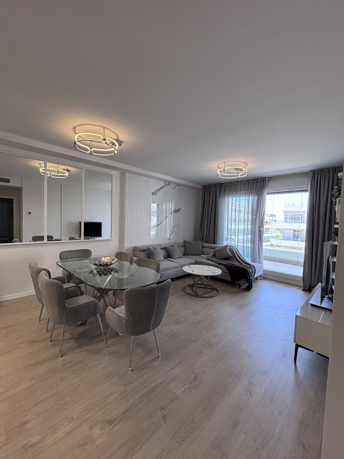 Se vende Apartamento Planta Media de 3 dormitorios en Costa Del Sol, Málaga, España