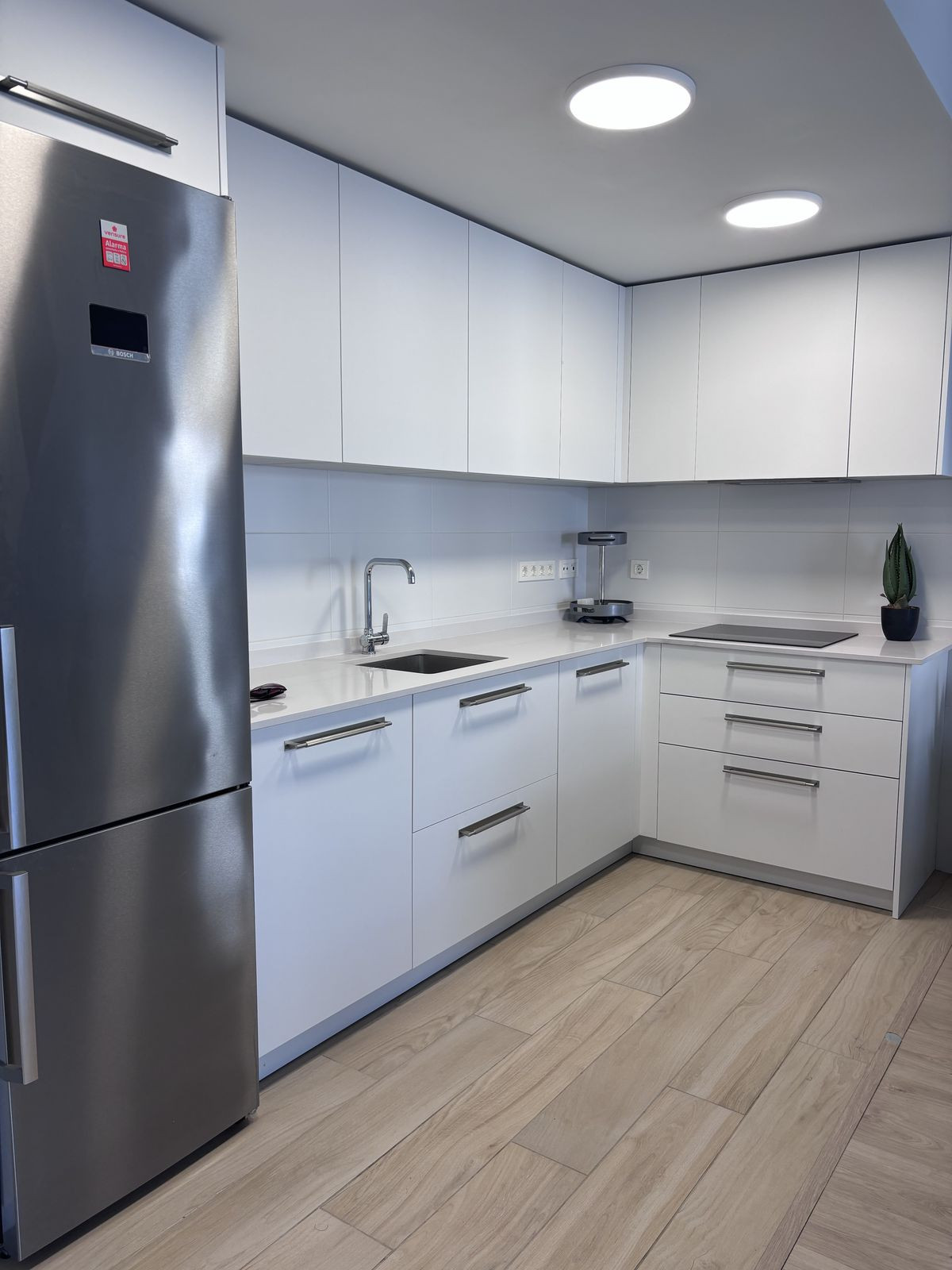 Se vende Apartamento Planta Media de 3 dormitorios en Costa Del Sol, Málaga, España