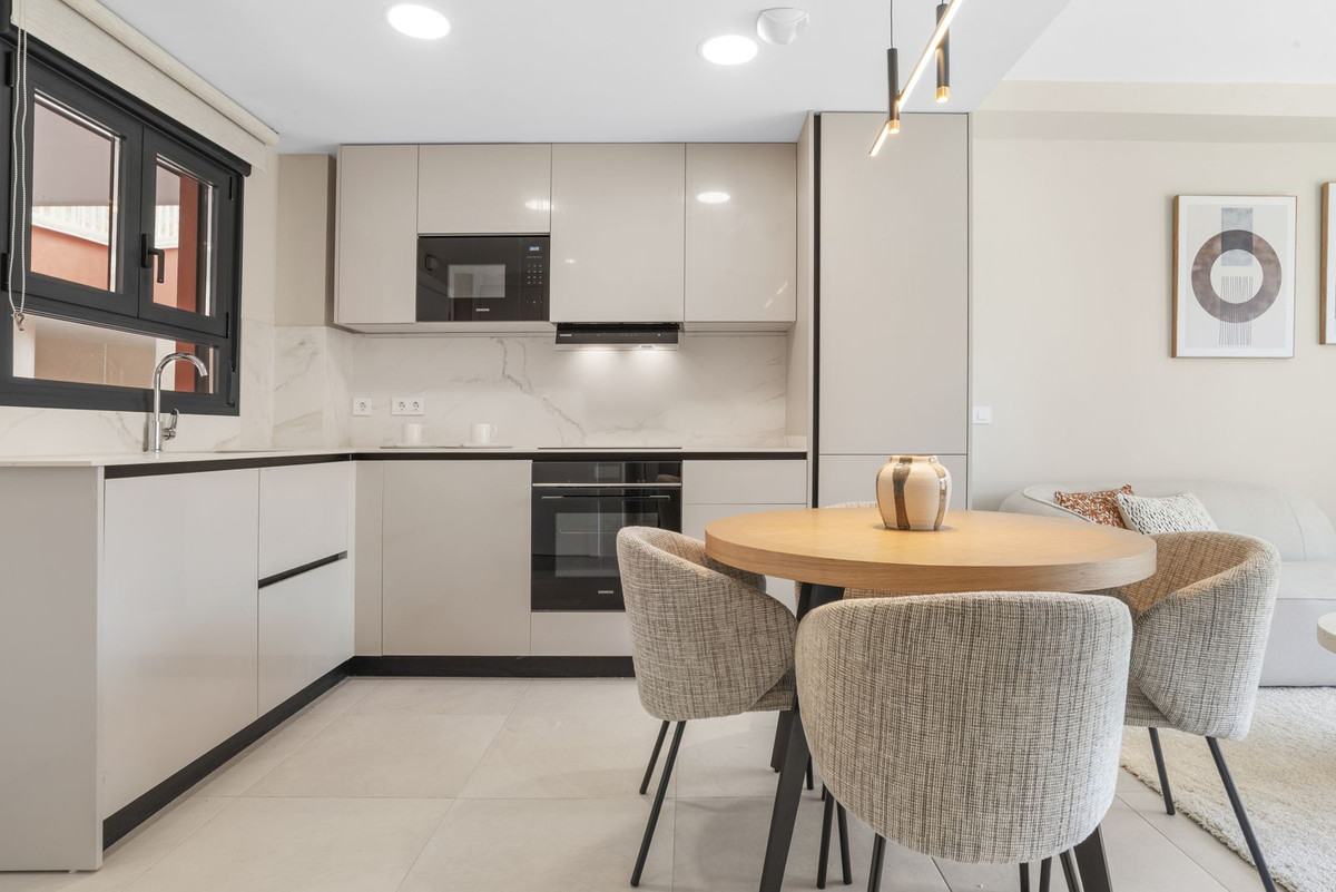 2 Bed Apartment for sale in Mijas Costa Del Sol, Málaga, Spain