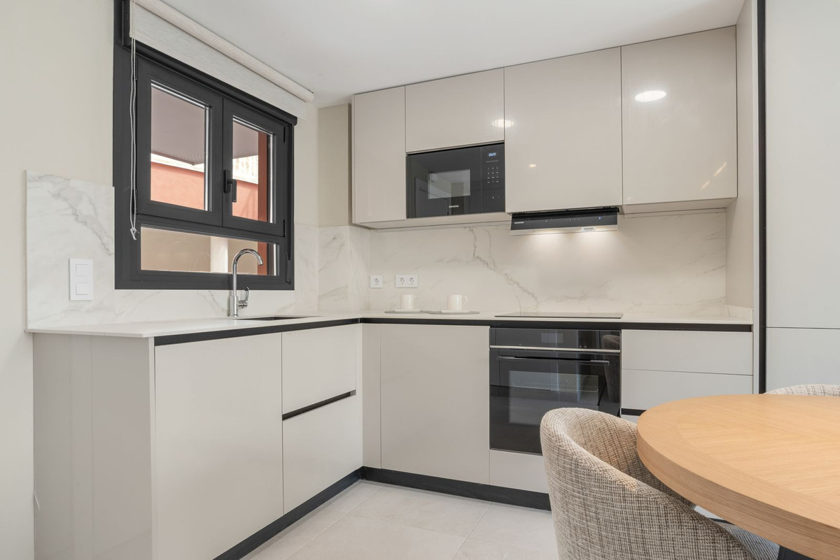 2 Bed Apartment for sale in Mijas Costa Del Sol, Málaga, Spain