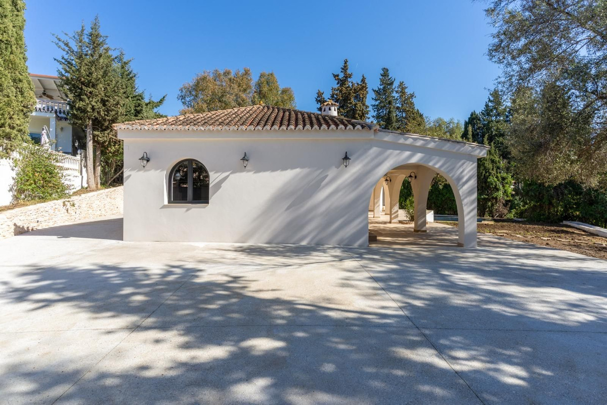 Se vende Villa - Chalet de 4 dormitorios en Costa Del Sol, Málaga, España