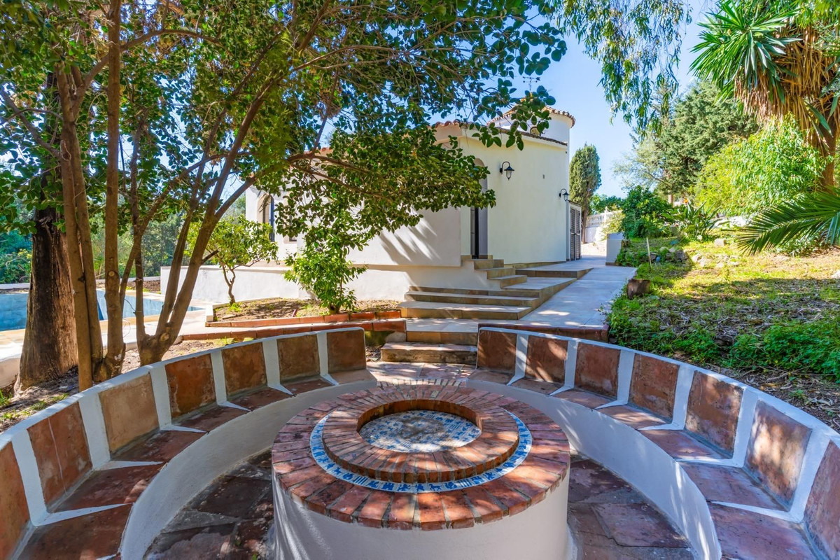 Se vende Villa - Chalet de 4 dormitorios en Costa Del Sol, Málaga, España