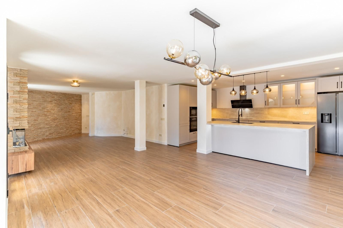 Se vende Villa - Chalet de 4 dormitorios en Costa Del Sol, Málaga, España