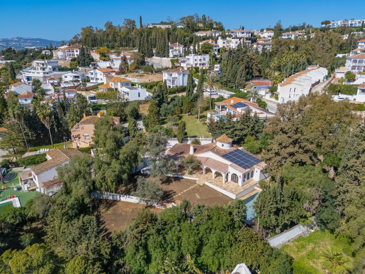 Se vende Villa - Chalet de 4 dormitorios en Costa Del Sol, Málaga, España