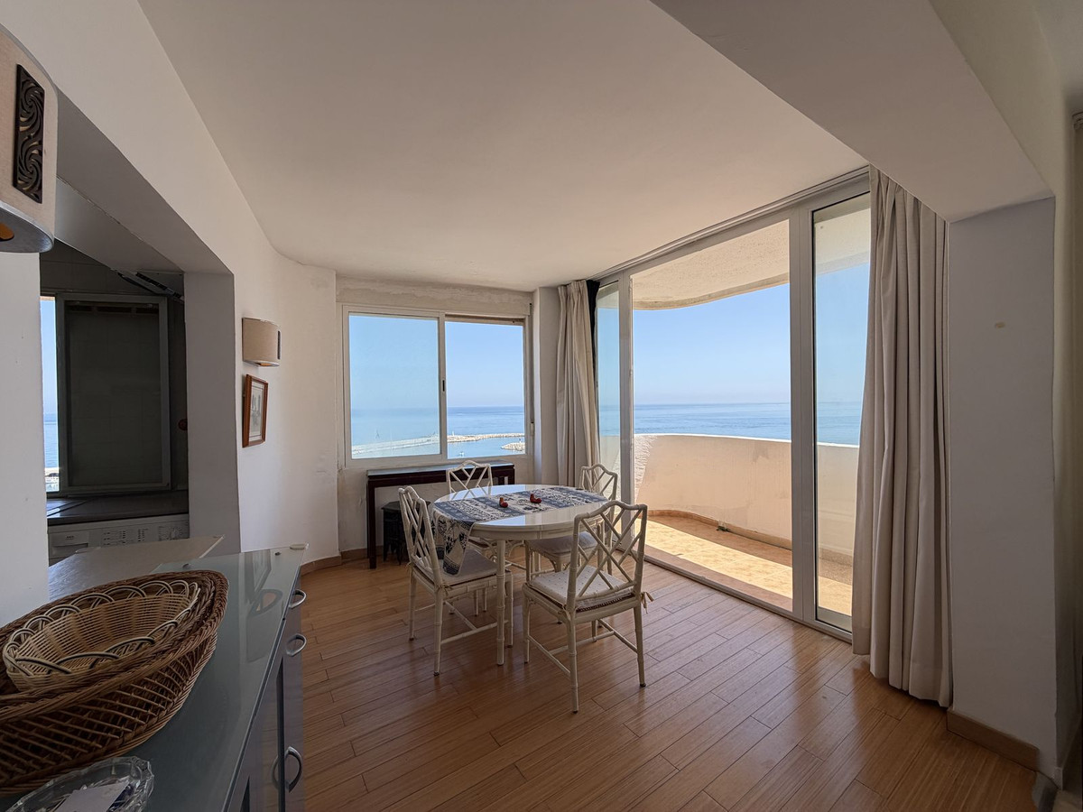 2 Bed Apartment for sale in Estepona Costa Del Sol, Málaga, Spain