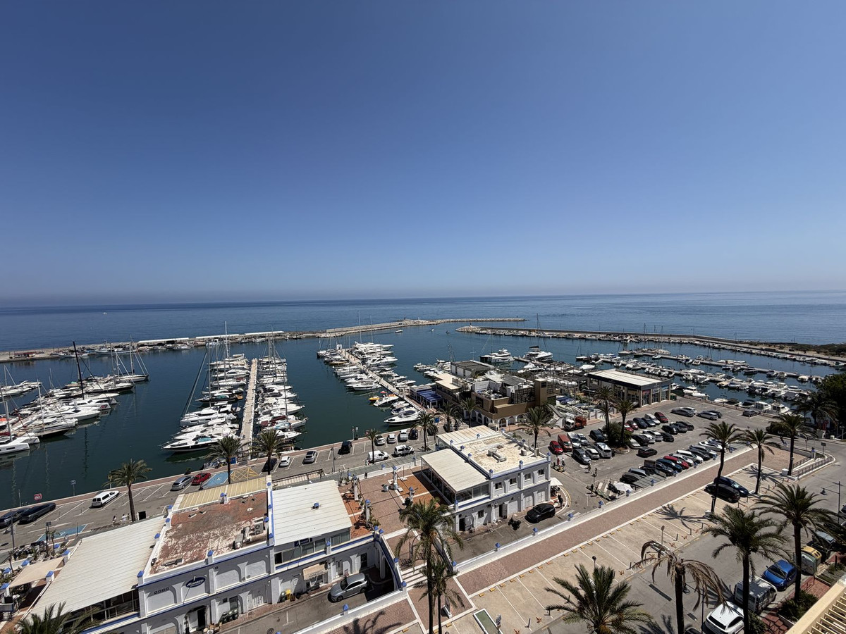 2 Bed Apartment for sale in Estepona Costa Del Sol, Málaga, Spain