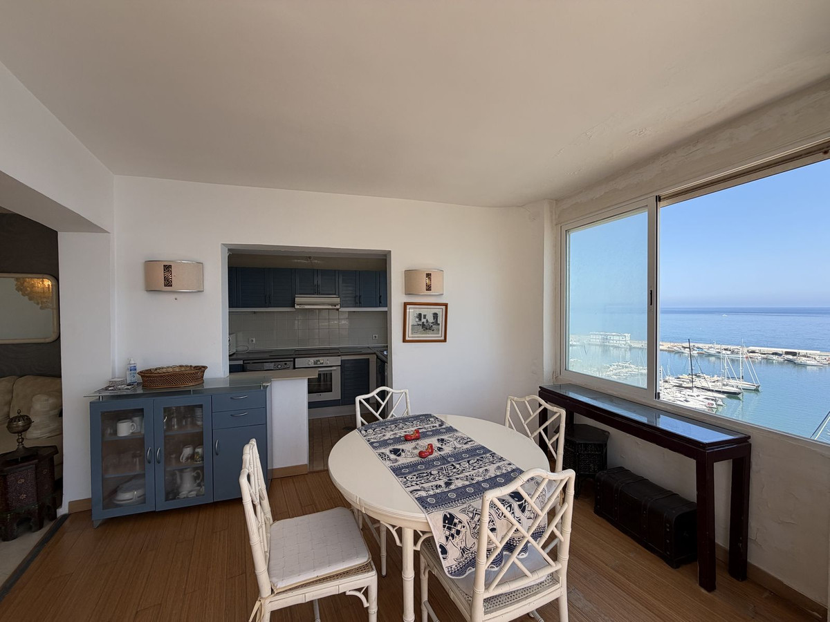 2 Bed Apartment for sale in Estepona Costa Del Sol, Málaga, Spain