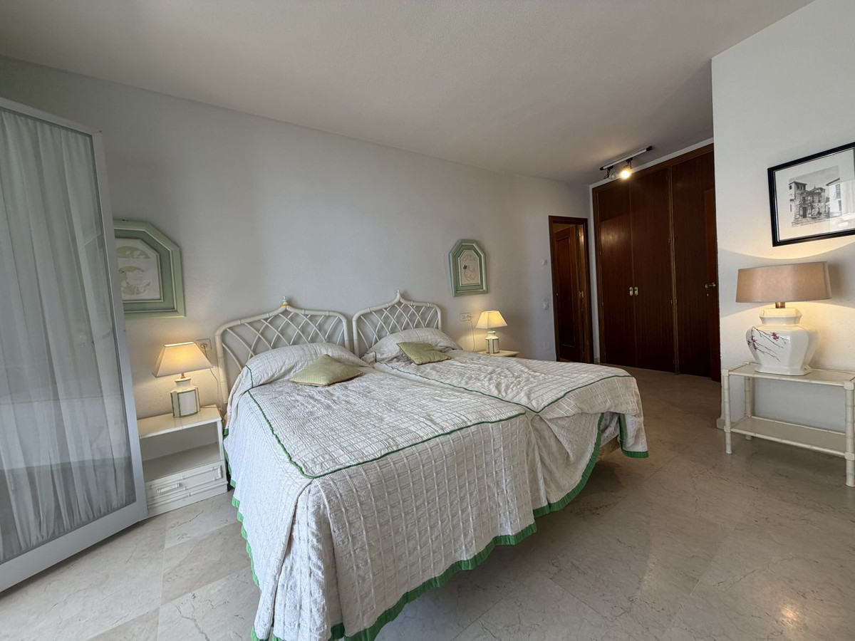 2 Bed Apartment for sale in Estepona Costa Del Sol, Málaga, Spain