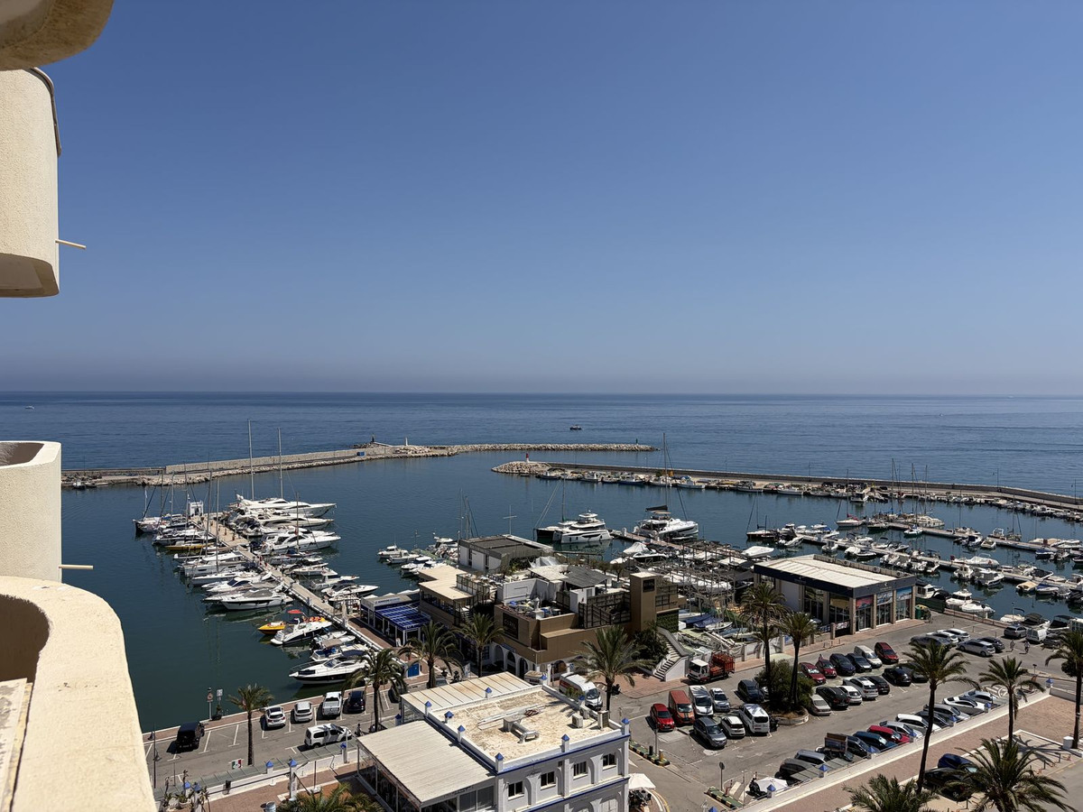 2 Bed Apartment for sale in Estepona Costa Del Sol, Málaga, Spain