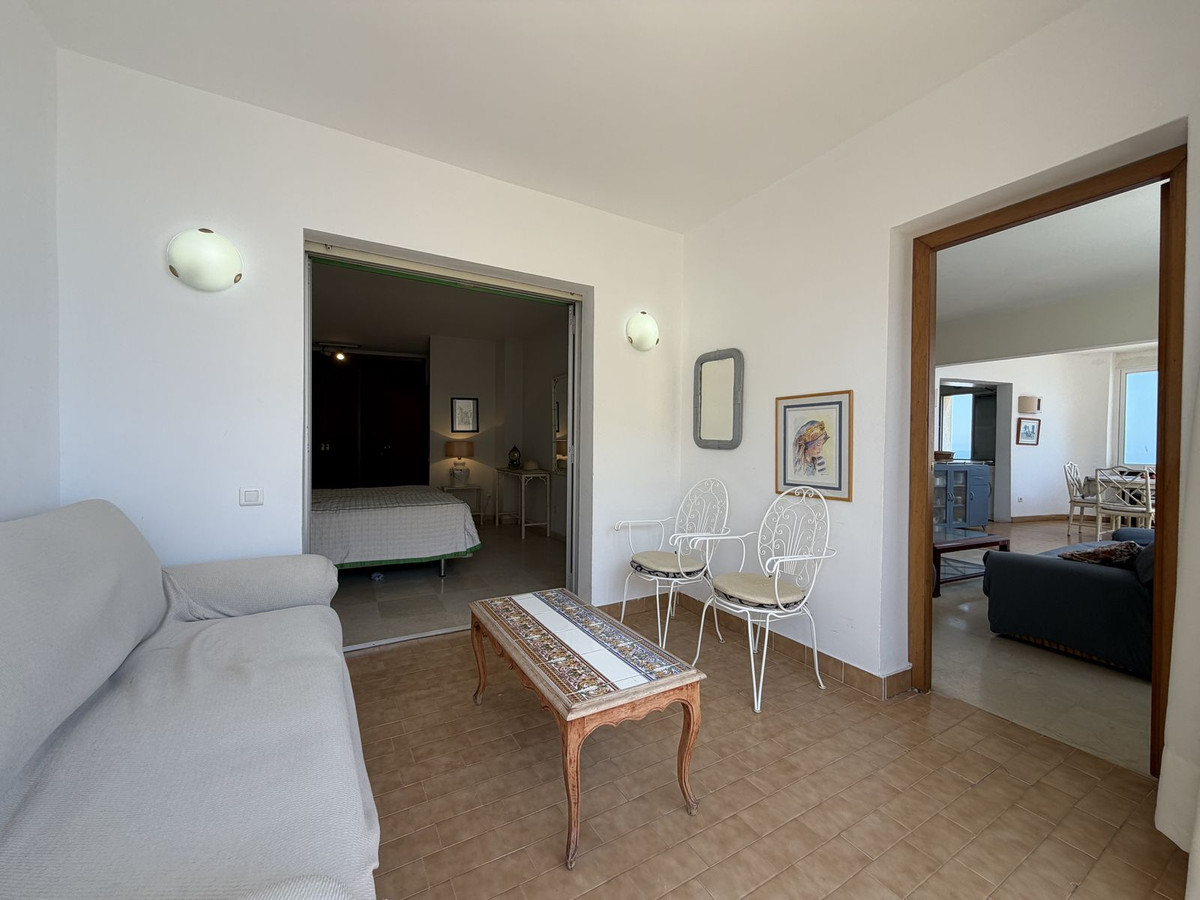2 Bed Apartment for sale in Estepona Costa Del Sol, Málaga, Spain