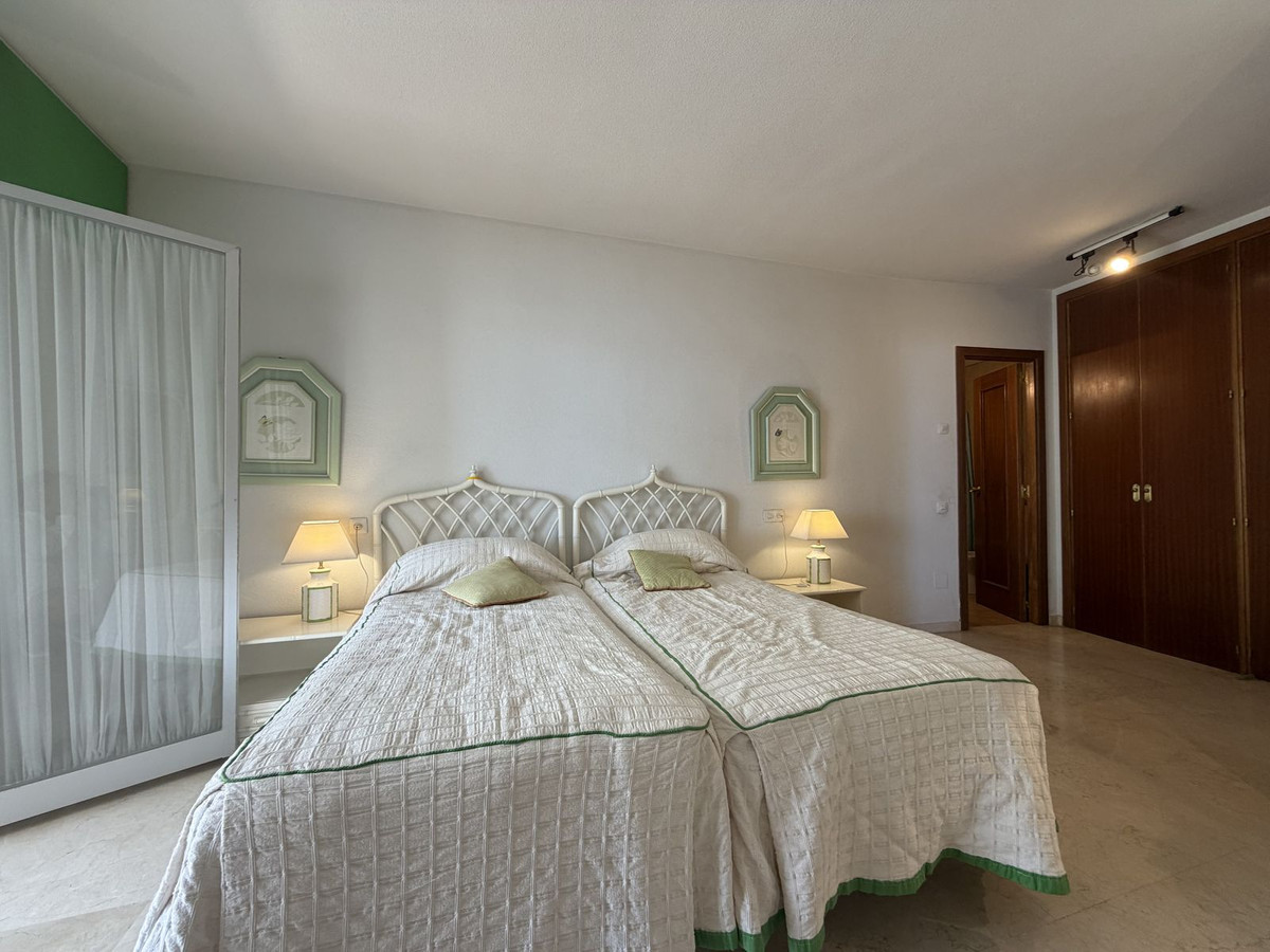 2 Bed Apartment for sale in Estepona Costa Del Sol, Málaga, Spain