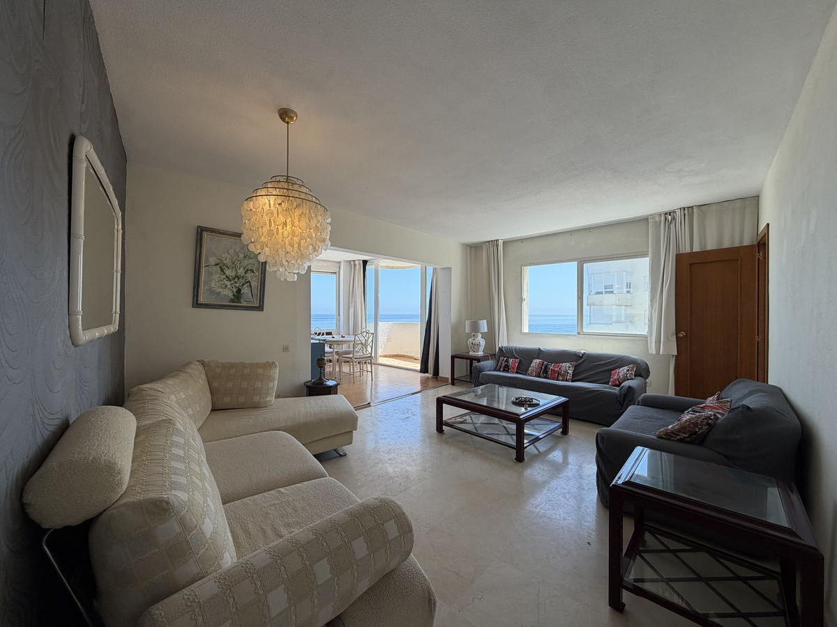2 Bed Apartment for sale in Estepona Costa Del Sol, Málaga, Spain