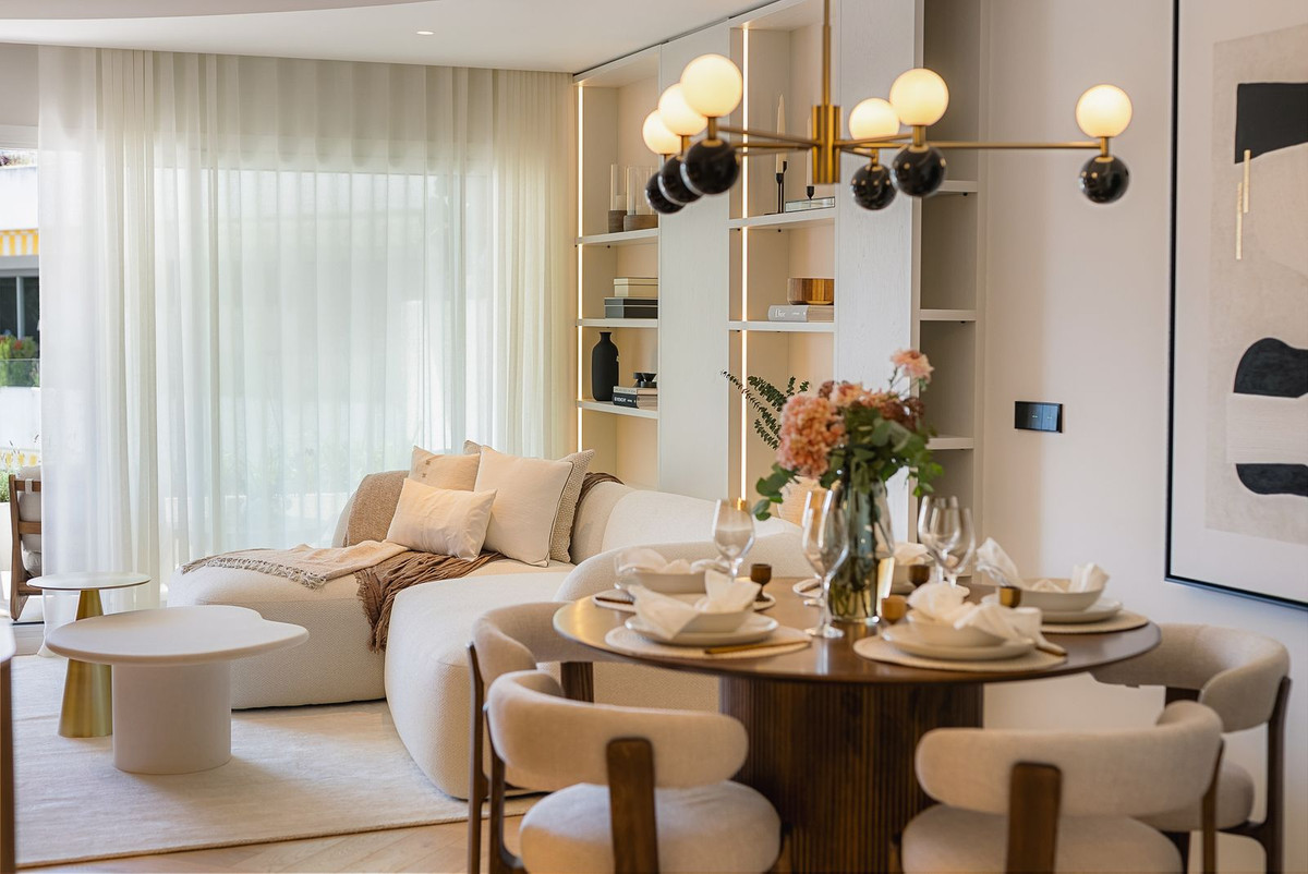 3 Bed Apartment for sale in Marbella Costa Del Sol, Málaga, Spain