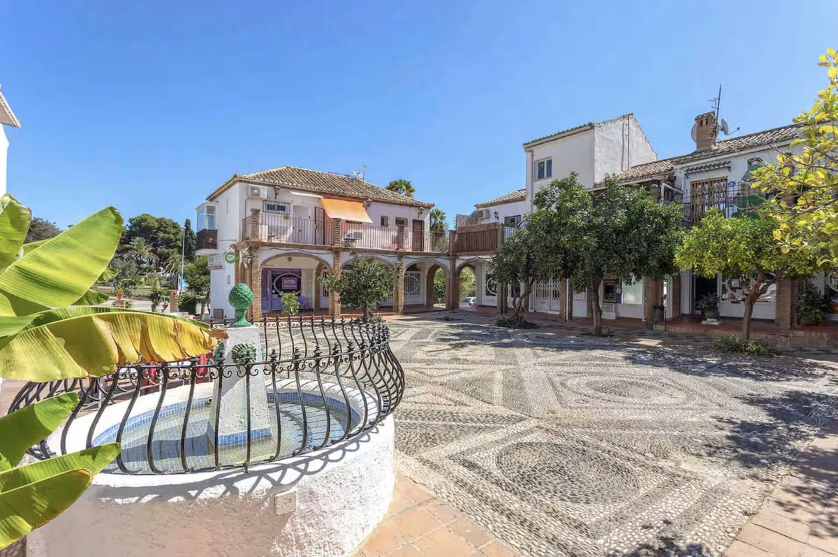 Se vende Adosada de 1 dormitorios en Costa Del Sol, Málaga, España